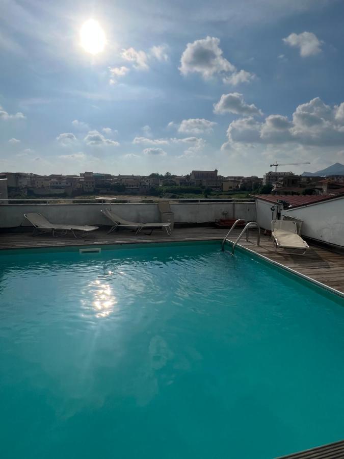 Апартаменты Amala, Luxury Pool Loft Сан-Никола-ла-Страда Экстерьер фото